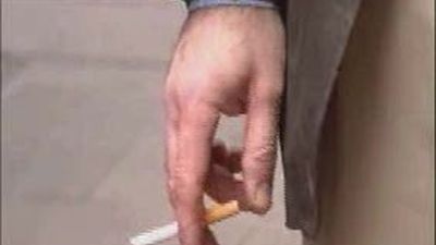 El Gobierno anima a denunciar  a quien incumpla la ley antitabaco