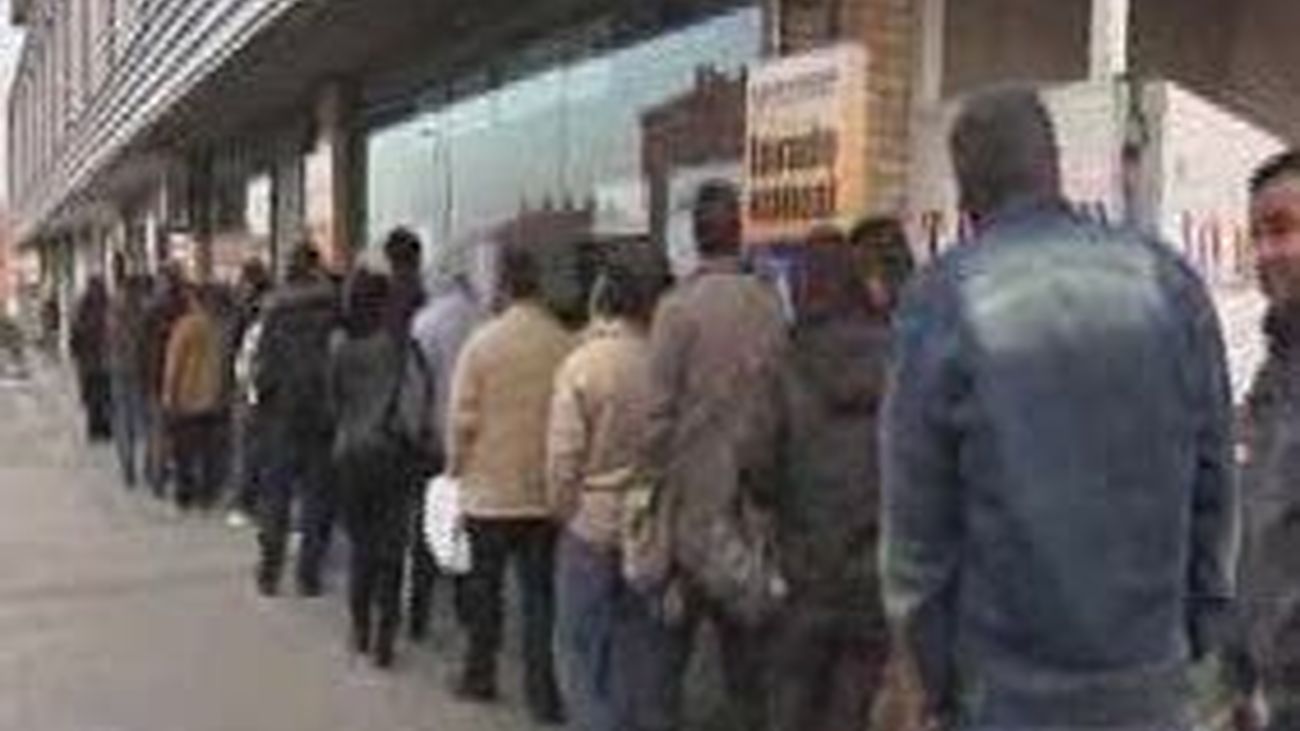El paro subió en 176.470 personas en 2010, hasta los 4,1 millones de desempleados