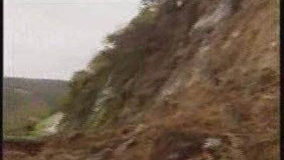 Amarrada la flota en Galicia y un edificio derribado en Salamanca por las lluvias