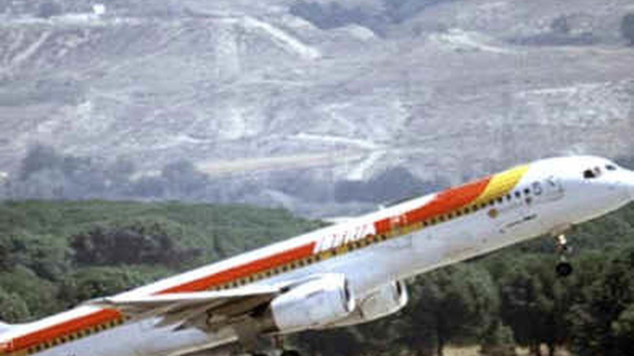 Las aerolíneas reducen a más de la mitad su previsión de beneficios en 2011 por el petróleo