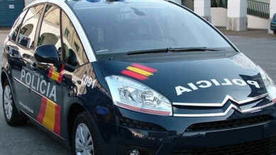 La policía explosiona un artefacto depositado en un cajero de Vigo