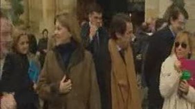 Aznar: España está intervenida "de hecho" y se verá si lo será "de derecho"