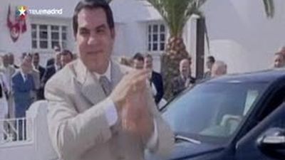 El presidente Ben Alí abandona Túnez y el Ejército toma el control