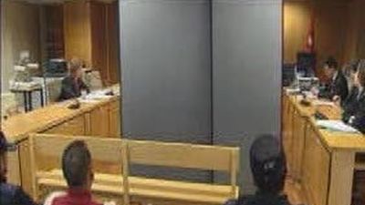 Piden 16 años de cárcel para un acusado de asestar hasta diez puñaladas a su esposa