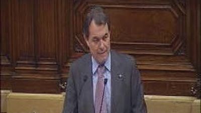 Mas reclama 1.000 millones a Gobierno que "amenaza" y endosa déficit a las Comunidades