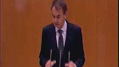 Zapatero elogia el modelo autonómico aunque reclama "lealtad" y "austeridad"