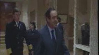 El PSOE y PP bloquean el intento de IU por limitar las pensiones de González y Aznar