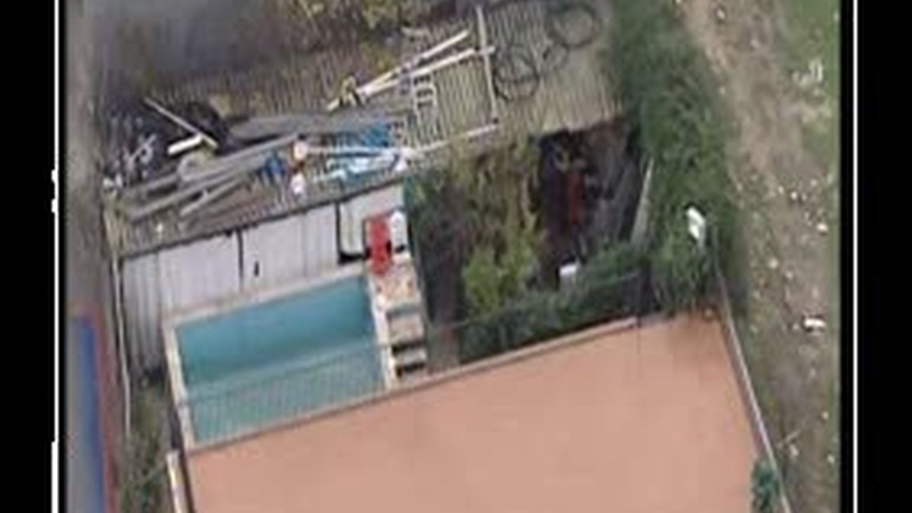 Aparece una persona calcinada en un coche en Madrid