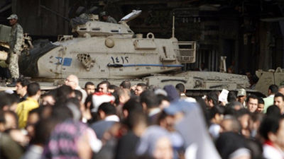 Miles de personas protestan en Egipto contra la islamización de la revolución