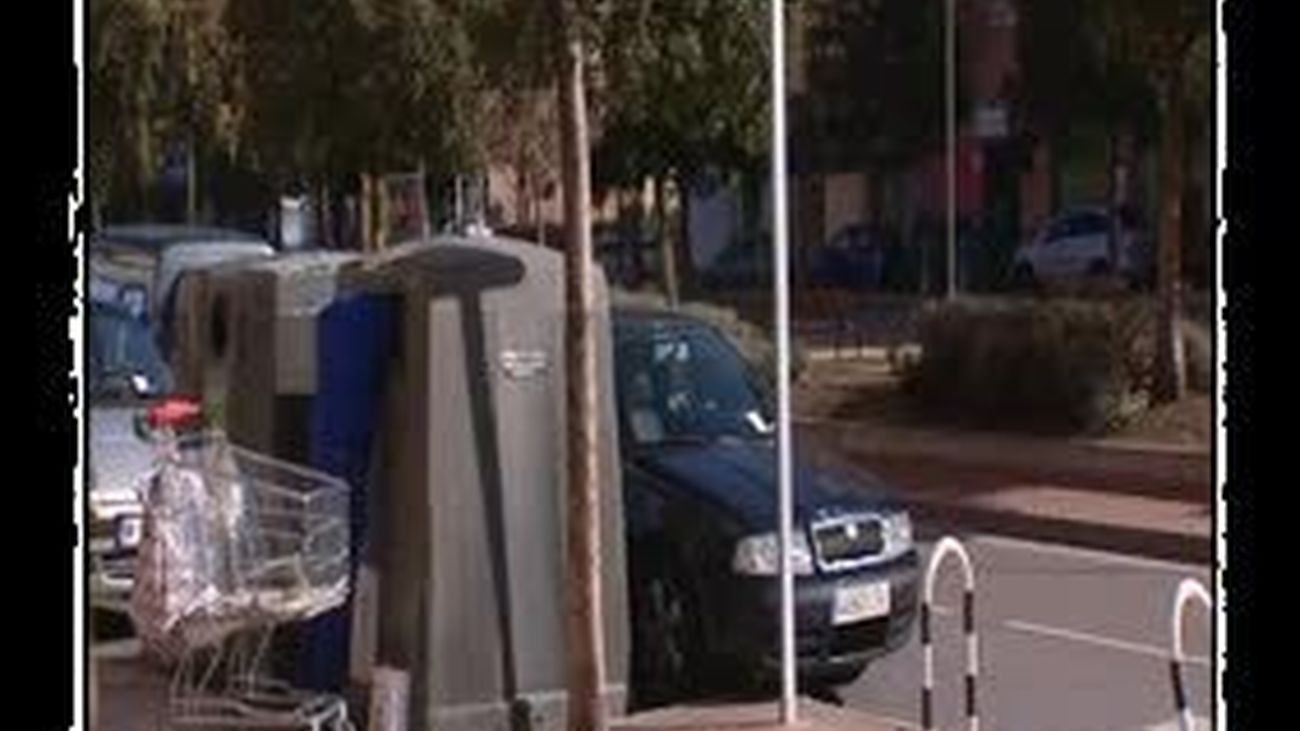 Rebuscando en la basura para sobrevivir