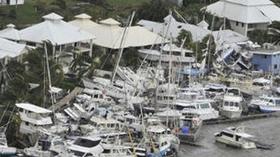 El ciclón 'Yasi' arrasa el noreste de Australia sin causar daños personales
