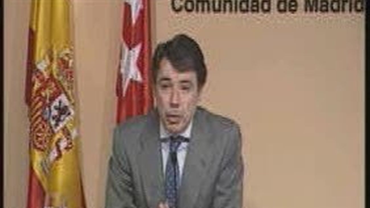 González: Es el Gobierno y no la Comunidad el que debe acabar con el paro