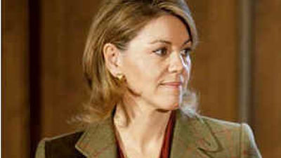 Cospedal dice que, ante la falta de liquidez, el pago  a las farmacias no era "prioridad exclusiva"