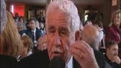 Un halago europeo, elegido el piropo más simpático escrito por los mayores