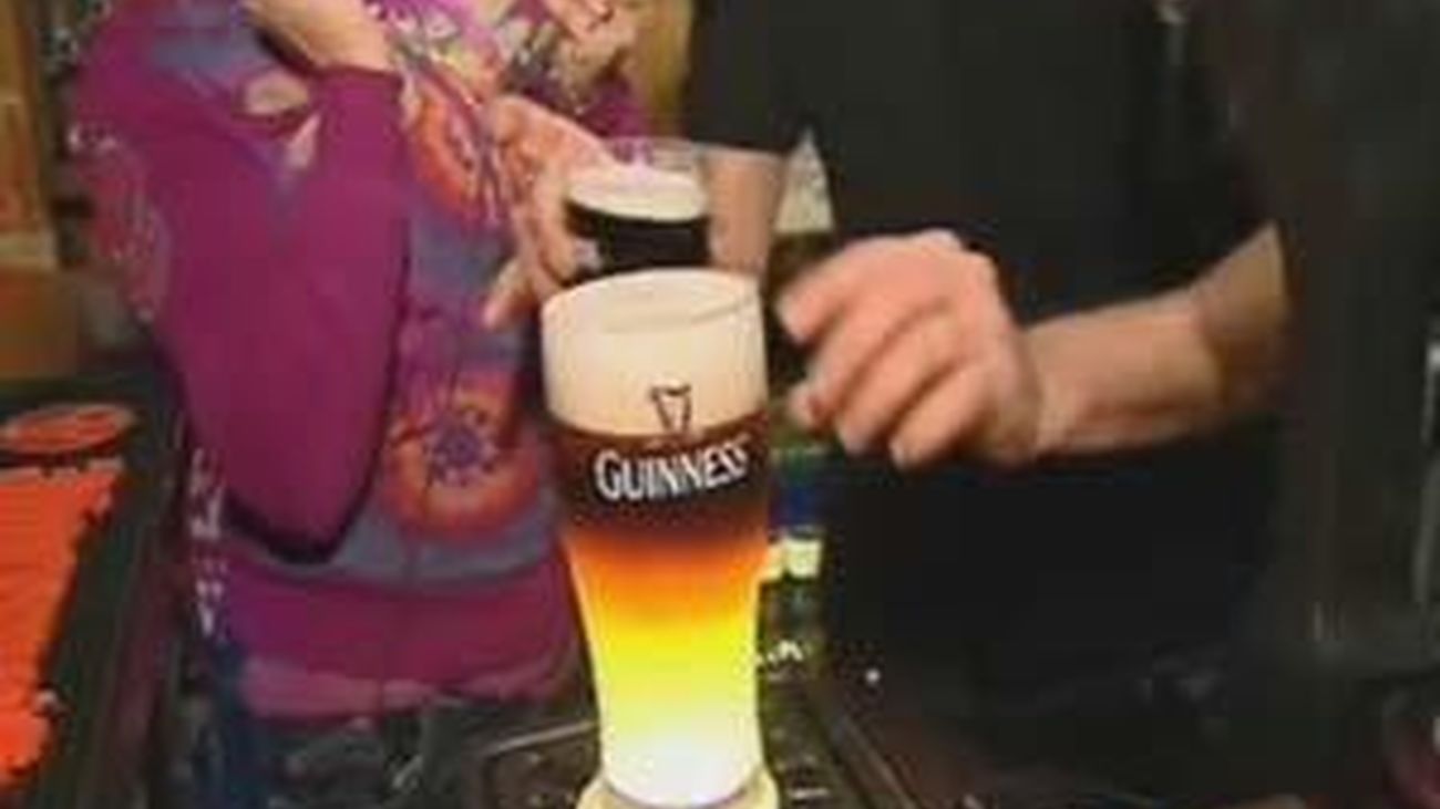 Un cocktail de cerveza negra y rubia