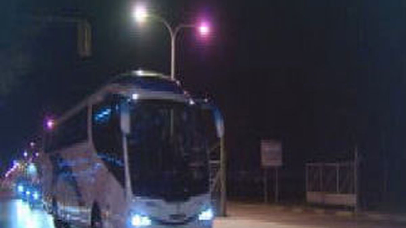 Llega a Torrejón el avión militar con 40 españoles repatriados de Libia