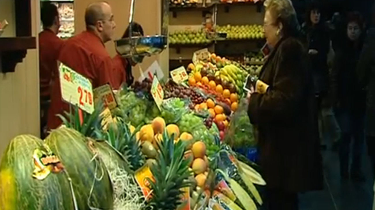 Carrefour descuenta el IVA de más de 4.000 productos a los mayores de 65 años