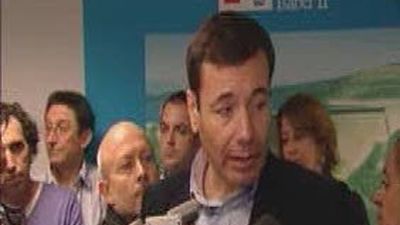 Gómez arremete contra la privatización del Canal de Isabel II