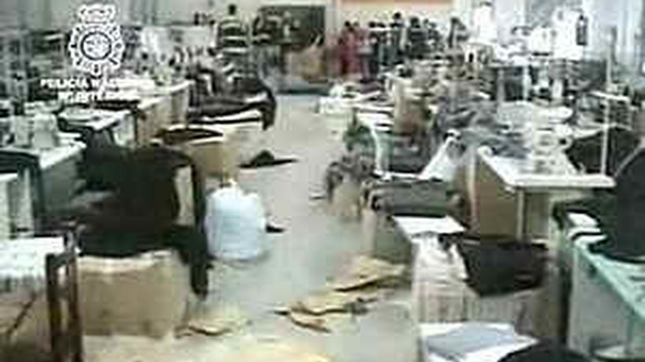 Desmantelado en Carabanchel un taller textil que explotaba a trabajadores chinos