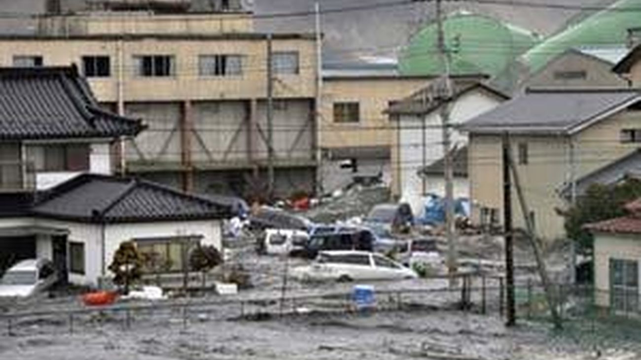 Una réplica de 6,6 grados vuelve a sacudir Japón cuando se supera el millar de muertos