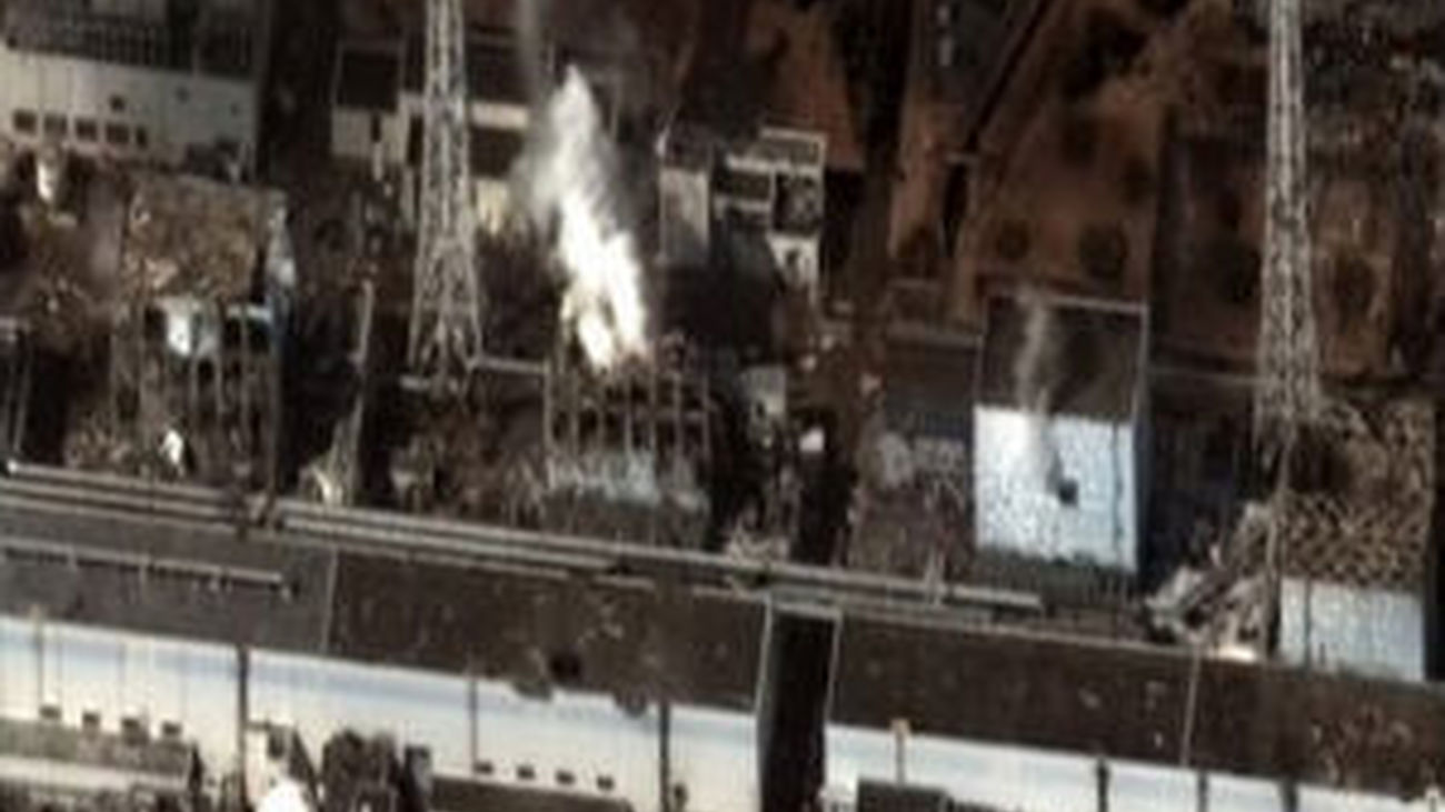 El OIEA confirma daños en tres de los reactores de la central de Fukushima