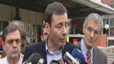 Gómez promete estabilidad laboral a los profesionales sanitarios en un año