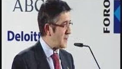 López dice que hay "matices" en el PSOE sobre Sortu pero  pide que no dén lecciones a 500 kilómetros de distancia