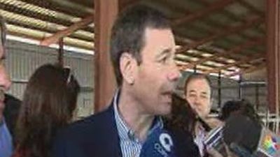 Gómez pide a la Comunidad que ayude a los  ganaderos en lugar de crear campos de golf