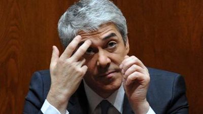 La UE y el FMI negocian con la oposición lusa el  plan de ajuste a cambio del rescate de 78.000 millones