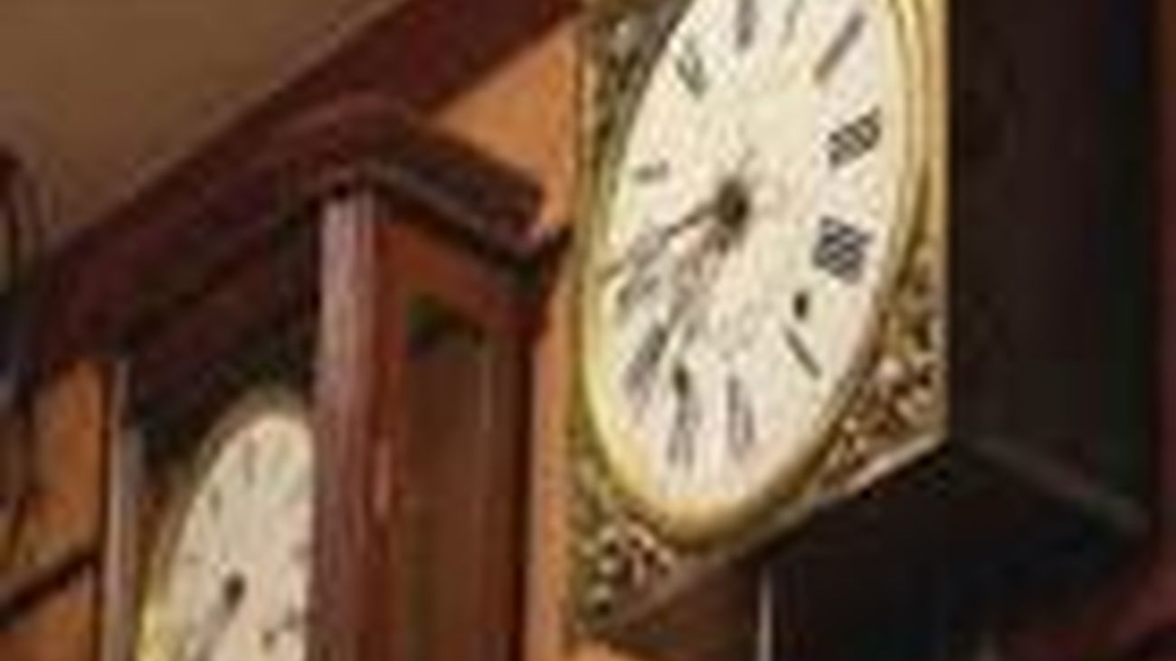 Los relojes deberán adelantarse una hora esta madrugada