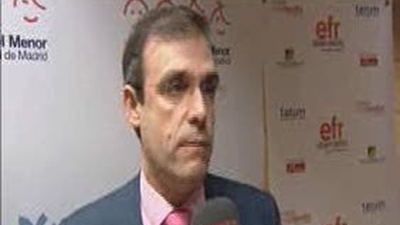 Padres y administraciones deben implicarse más en la conciliación laboral y familiar