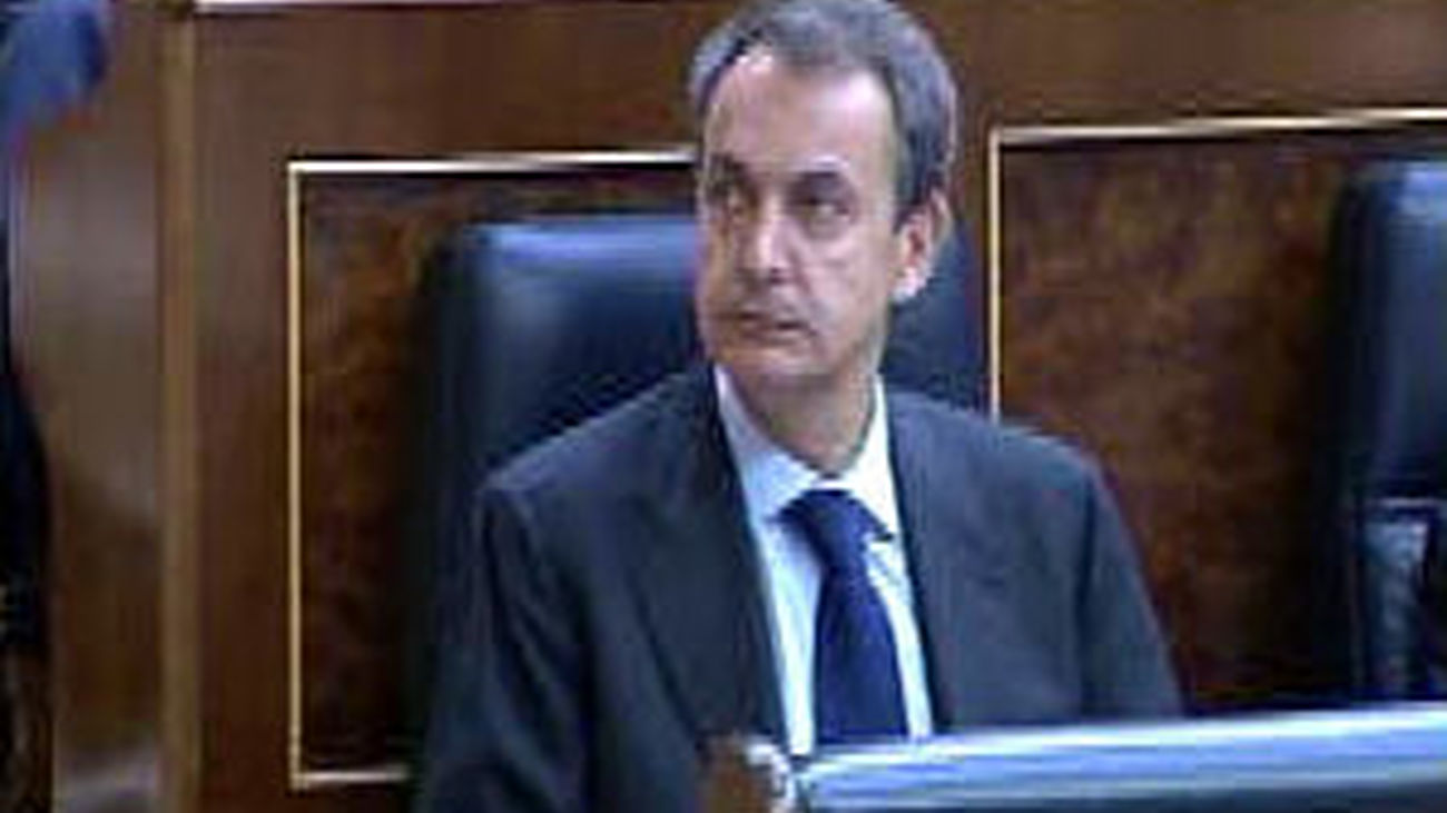 Zapatero avisa de que la recuperación del empleo será lenta y "costará"