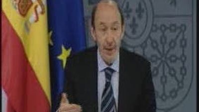 Rubalcaba dice que Aznar  tiene las tripas "atascadas"