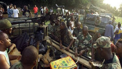 Prosiguen combates en la capital de Costa de Marfil tras intervención de Francia y la ONU