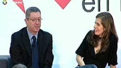 Gallardón pide a  los madrileños que emprendan para salir de la crisis