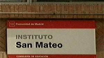 Alumnos de la Illinois visitan el San Mateo para conocer su programa de Excelencia