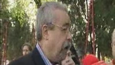 Angel Pérez: El bipartito PSOE-IU "de momento no existe, ni está en la agenda de nadie"