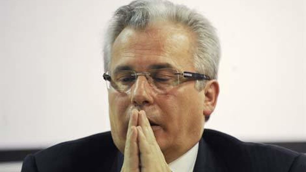 Garzón recusa a 5 jueces del tribunal que debe juzgarle el 29 de noviembre