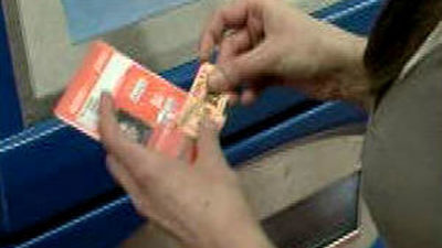 Detenido por robar más de 400 Abonos anuales  de Transporte, cuyo valor es de 243.000 euros