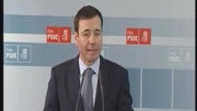 Gómez, Lissavtezky y los alcaldes socialistas contra la privatización del Canal