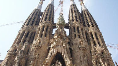 Investigan a unos "youtubers" que burlaron la seguridad para escalar la Sagrada Familia