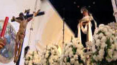 El Ayuntamiento recomienda no ir en coche  al centro este viernes por las procesiones