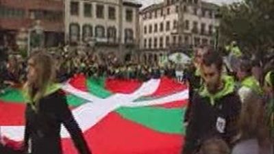 El PP exige al Gobierno que impugne la candidatura de Bildu, no sólo las listas