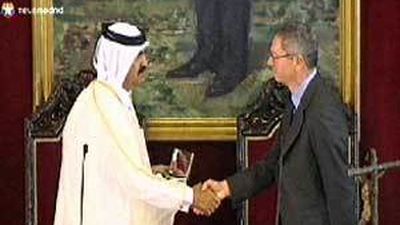 Gallardón dice al emir de Catar que Madrid está "abierta a la inversión extranjera"