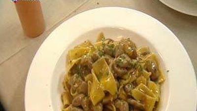 Pappardelle con pato y cebollitas