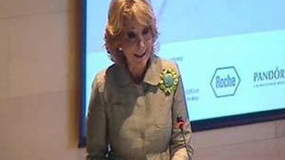 Aguirre insta a los pacientes de cáncer a ser "optimistas"  porque hoy se puede curar más de la mitad de los casos