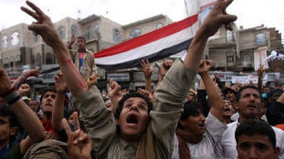 Mueren otras 12 personas en enfrentamientos en la capital yemení