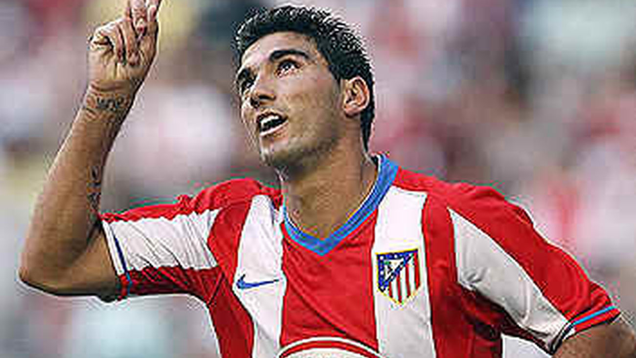 Godín, Tiago y Reyes regresan a la convocatoria del Atlético