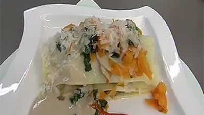 Lasaña de verdura y morcillo de ternera