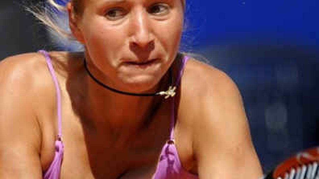 Azarenka arrolla a Arantxa Parra y deja el torneo de Madrid sin españolas